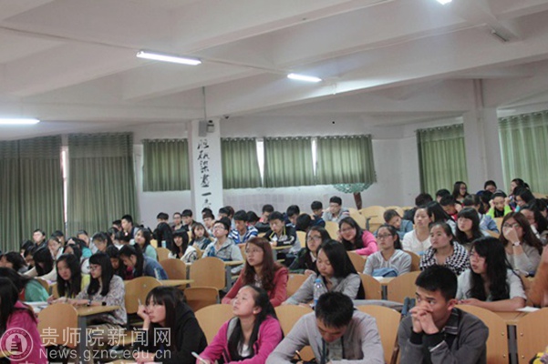 生物科学专业学校 2lxtd8s34k.jpg
