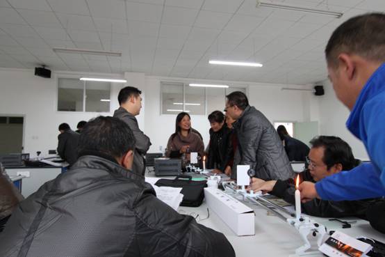 Z:\对外培训\2012\第一期\物理\IMG_8252.JPG